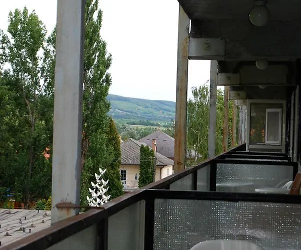 Szálloda Park 2*